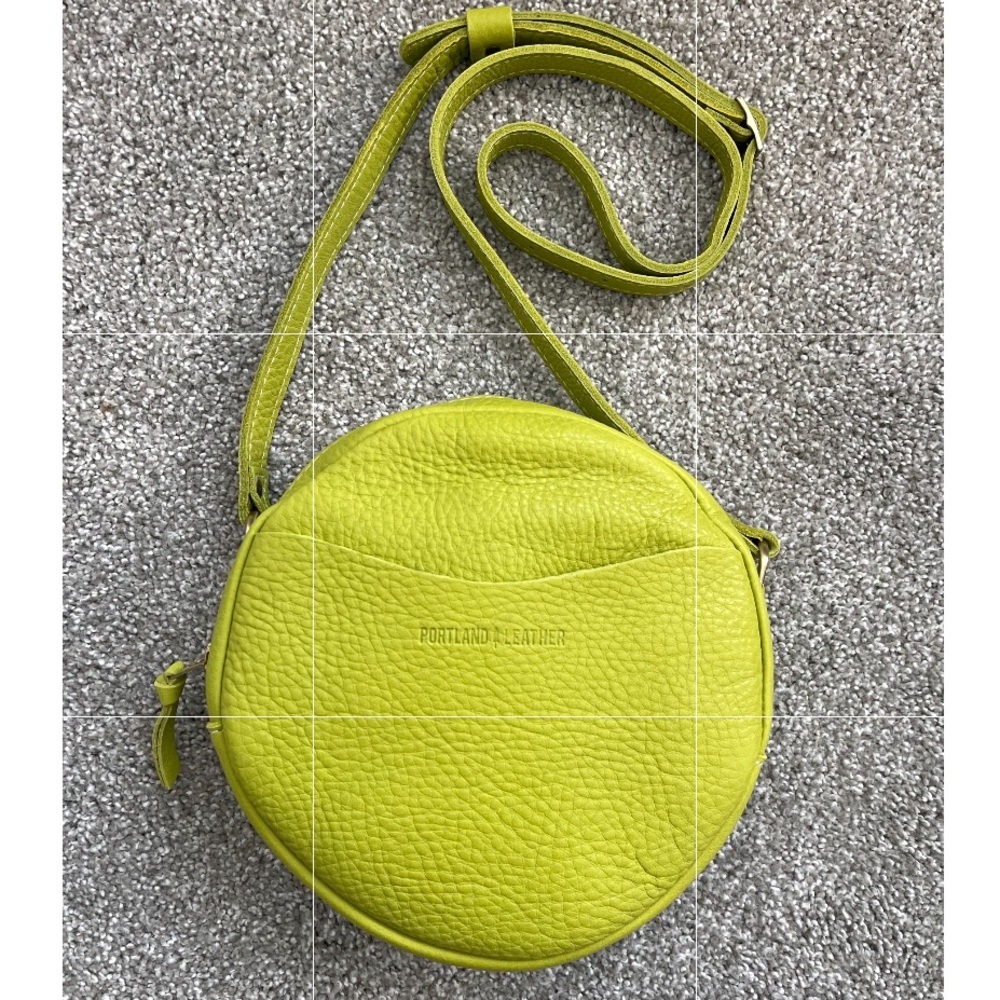 PORTLAND LEATHER - NEW Circle Crossbody